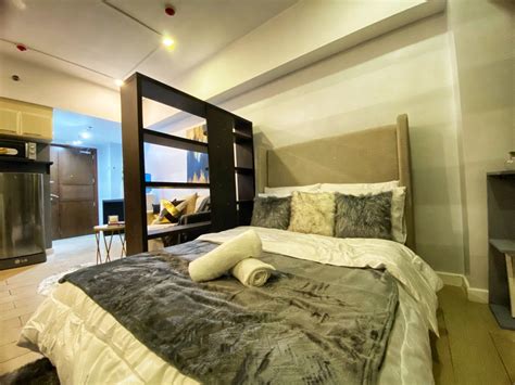 short term rental condo bgc.